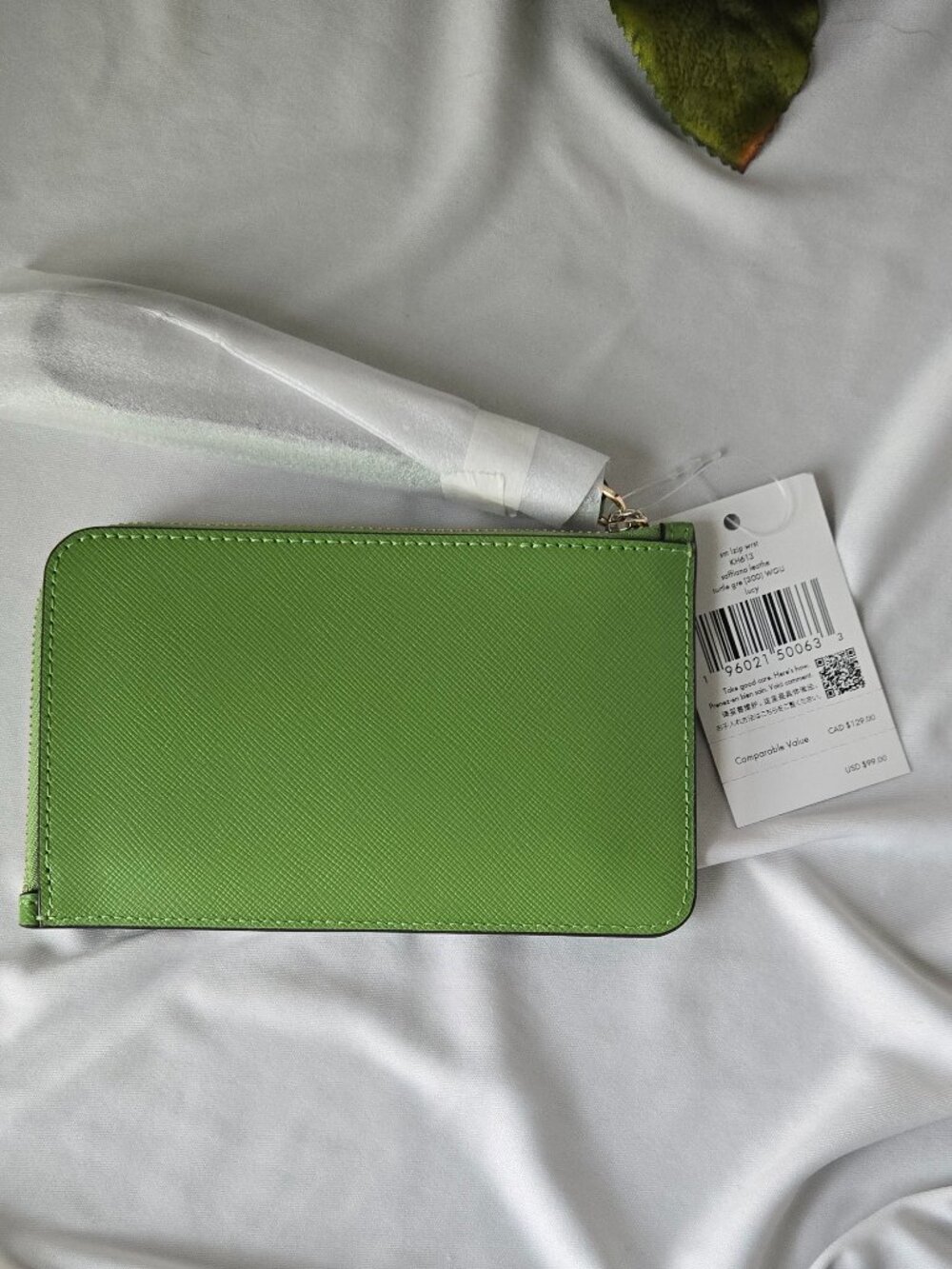 Kate Spade Lucy Small Zip Wristlet -Turtle Green - Picture 2 of 5